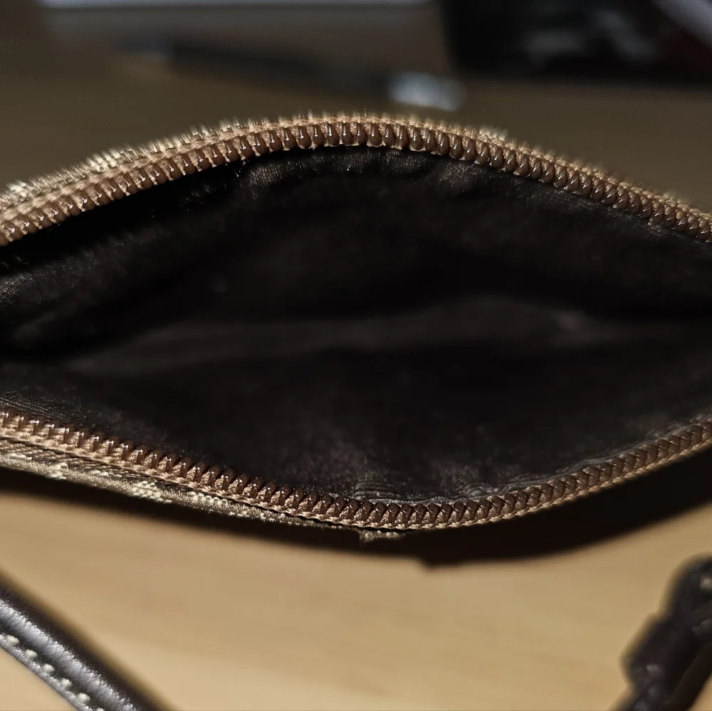 Coach wristlet in brown size 6x4 - Picture 2 of 6